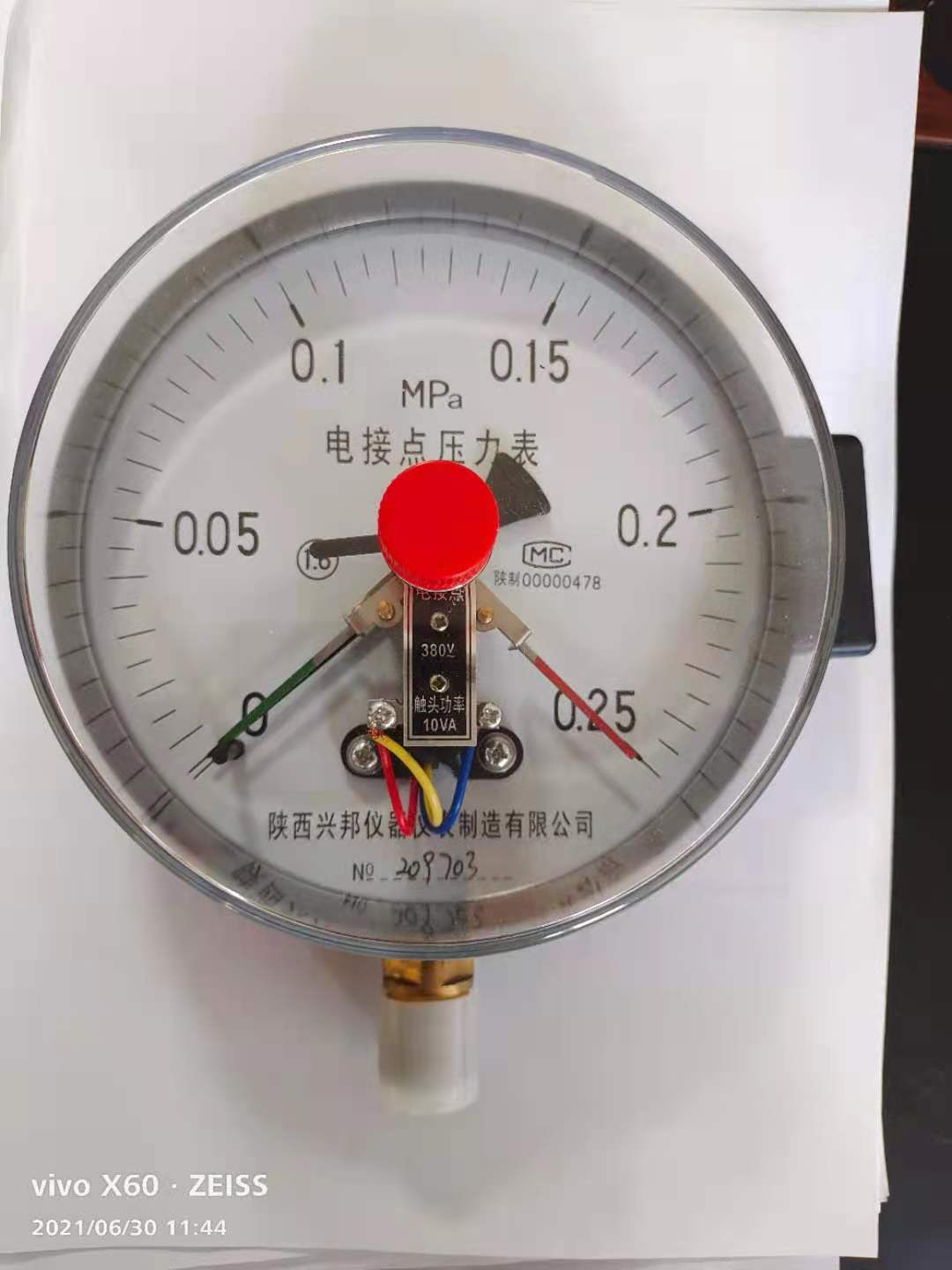 電接點壓力表，YX-60-100/150,1.6級，-0.1-0-100MPA